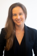 Lindsey Maclise headshot