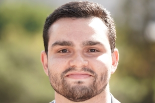 Doctoral student Eduardo Montalto was selected by the American Society of Civil Engineers as a recipient of the 2022 O.H. Ammann Research Fellowship in Structural Engineering. (Credit: Adam Lau)