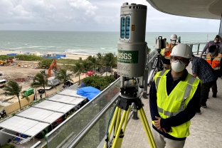 Professor Rob Kayen and PhD Student Parker Blunts traveled to Surfside, Florida, this summer to aid in the technical investigation of the Champlain Tower South collapse.